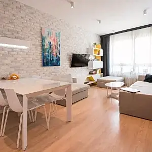 Косметический ремонт студии в Девяткино